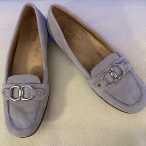 Naturalizer Flat Shoe